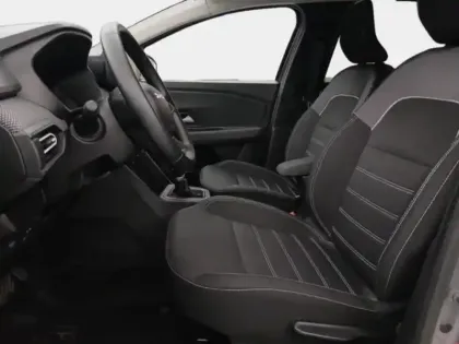 Photo 12 Dacia Jogger  1.6 hybrid 140ch Expression 7 places