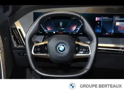Photo 11 BMW Ix  xDrive40 326ch