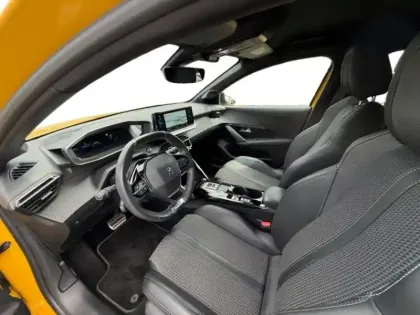 Photo 9 Peugeot 208  e- 136ch Allure