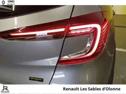 Photo 14 Renault Captur  1.6 E-Tech hybride 145ch Evolution