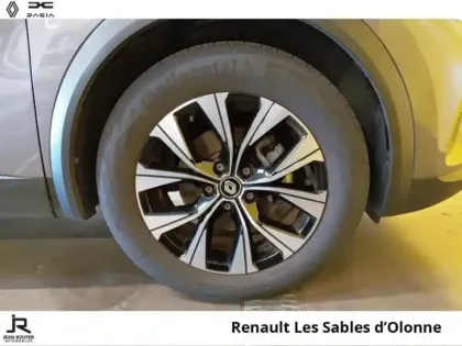 Photo 7 Renault Captur  1.6 E-Tech hybride 145ch Evolution