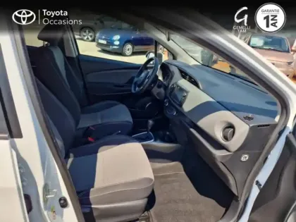 Photo 5 Toyota Yaris  HSD 100h Attitude 5p