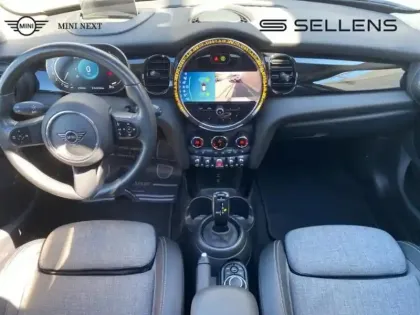 Photo 6 Mini Mini  5 Portes Cooper 136ch Edition Premium Plus BVA7
