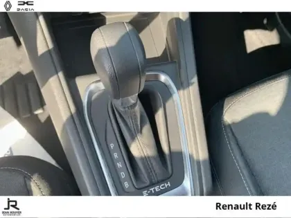 Photo 5 Renault Captur  1.6 E-Tech hybride 145ch Evolution