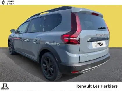 Photo 13 Dacia Jogger  1.6 hybrid 140ch Extreme 7 places -24