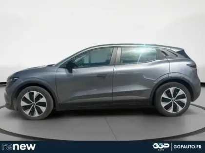 Photo 16 Renault Megane  E-Tech Electric EV60 130ch Evolution ER super charge -B