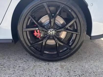Photo 6 Volkswagen Golf  2.0 TSI 265ch GTI DSG7