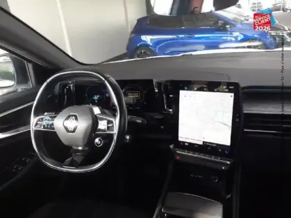 Photo 14 Renault Austral  1.2 E-Tech full hybrid 200ch Techno - 23