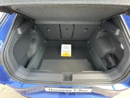 Photo 6 Volkswagen T-roc  1.5 eTSI 150ch R-Line DSG7