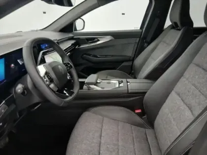 Photo 26 Renault Espace  1.2 E-Tech full hybrid 200ch Techno 7 places - 25