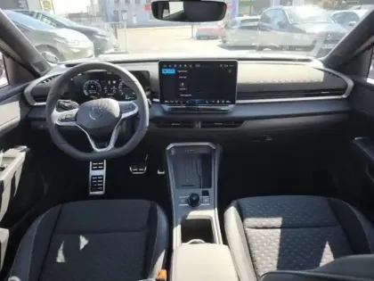 Photo 12 Volkswagen T-roc  1.5 eTSI 150ch R-Line DSG7