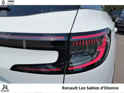 Photo 14 Renault Austral  1.2 E-Tech full hybrid 200ch Techno - 23