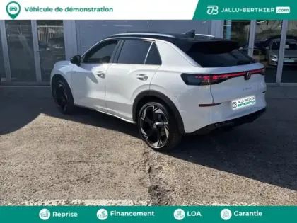 Photo 8 Volkswagen T-roc  1.5 eTSI 150ch R-Line DSG7
