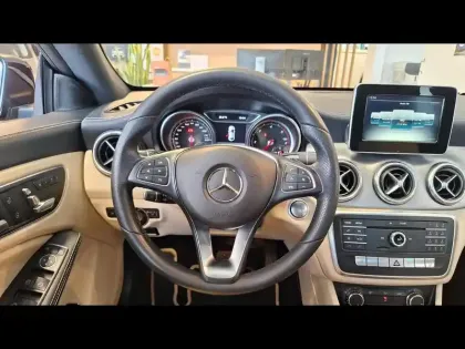 Photo 30 Mercedes CLA  180 d Inspiration 7G-DCT