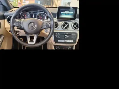Photo 15 Mercedes CLA  180 d Inspiration 7G-DCT