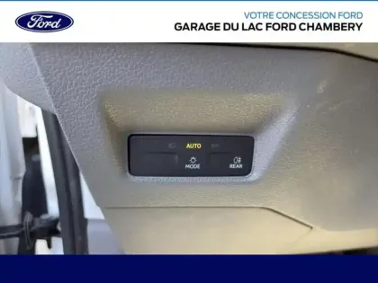 Photo 12 Volkswagen Crafter  Fg 35 L3H3 2.0 TDI 140ch Business Traction