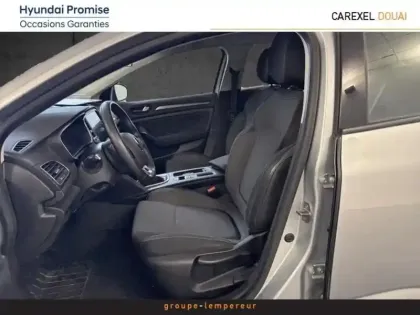 Photo 8 Renault Megane  1.5 Blue dCi 115ch Techno EDC -23