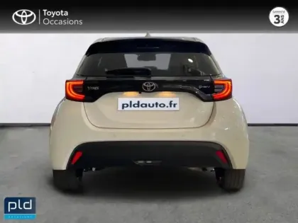Photo 6 Toyota Yaris  116h Design 5p MC24