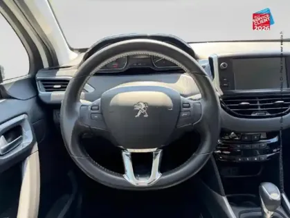 Photo 11 Peugeot 2008  1.2 PureTech 110ch E6.c Style S&S EAT6