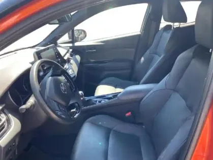 Photo 25 Toyota C-HR  184h Première 2WD E-CVT MC19