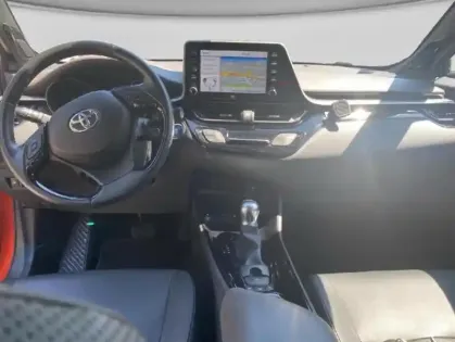 Photo 9 Toyota C-HR  184h Première 2WD E-CVT MC19
