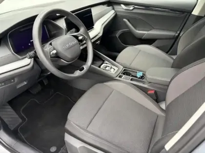 Photo 9 Skoda Octavia  Combi 1.5 TSI ACT Hybrid 116ch Selection DSG7