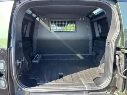 Photo 13 Land rover Defender  90 3.0 D250 Hard Top X-Dynamic SE