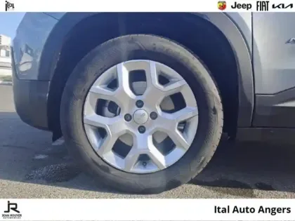 Photo 10 Jeep Avenger  1.2 Turbo T3 110ch MHEV Altitude BVR6 eHybrid
