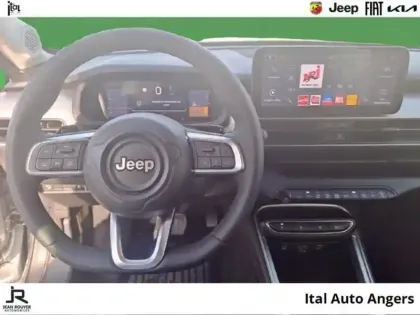 Photo 7 Jeep Avenger  1.2 Turbo T3 110ch MHEV Altitude BVR6 eHybrid
