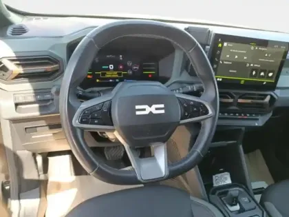 Photo 14 Dacia Duster  1.6 hybrid 140ch Extreme