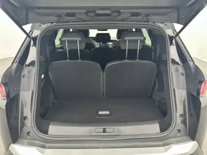 Photo 27 Peugeot 5008  Hybrid 136 e-DCS6