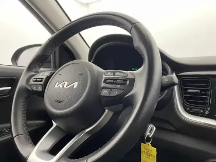 Photo 28 Kia Stonic  1.0 T-GDi 100 ch DCT7