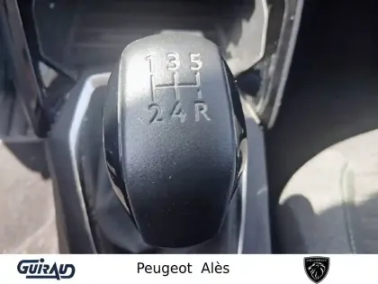 Photo 14 Peugeot 208  PureTech 75 S&S BVM5