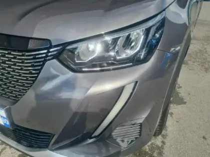 Photo 15 Peugeot 2008  BlueHDi 130 S&S EAT8