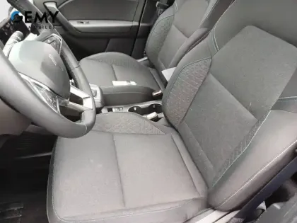 Photo 8 Renault Captur  E-Tech full hybrid 160 ch