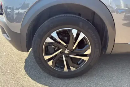 Photo 39 Peugeot 2008  PureTech 130 S&S EAT8