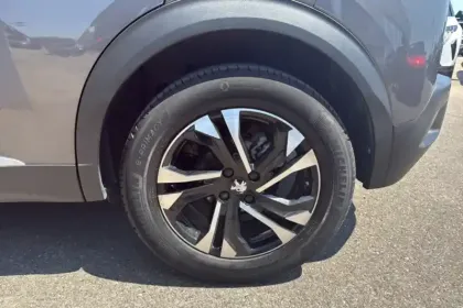 Photo 40 Peugeot 2008  PureTech 130 S&S EAT8