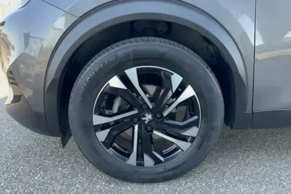 Photo 27 Peugeot 2008  PureTech 130 S&S EAT8