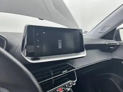 Photo 41 Peugeot 2008  PureTech 100 S&S BVM6