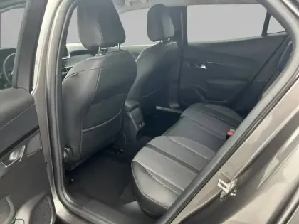 Photo 30 Peugeot 2008  PureTech 100 S&S BVM6