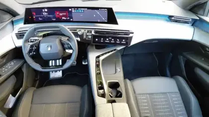 Photo 16 Peugeot 3008  Hybrid 136 e-DCS6