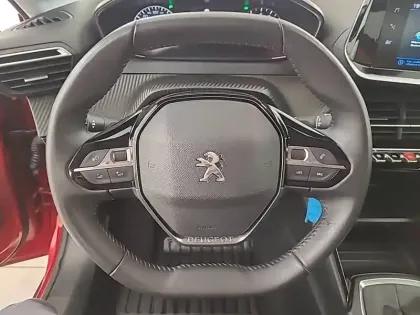 Photo 8 Peugeot 208  PureTech 100 S&S BVM6