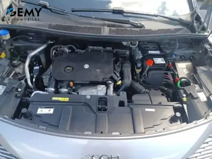 Photo 11 Peugeot 3008  BlueHDi 130ch S&S EAT8