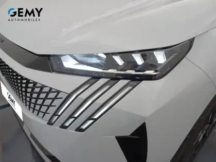 Photo 18 Peugeot 5008  Hybrid 145 ch e-DCS6