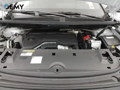 Photo 17 Peugeot 5008  Hybrid 145 ch e-DCS6