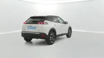 Photo 13 Peugeot 2008  BlueHDi 130 S&S EAT8