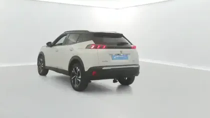 Photo 11 Peugeot 2008  BlueHDi 130 S&S EAT8