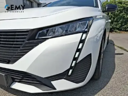 Photo 15 Peugeot 308  PureTech 110ch S&S BVM6