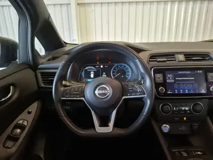 Photo 22 Nissan Leaf  Electrique 62kWh