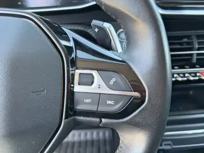 Photo 27 Peugeot 2008  PureTech 130 S&S EAT8